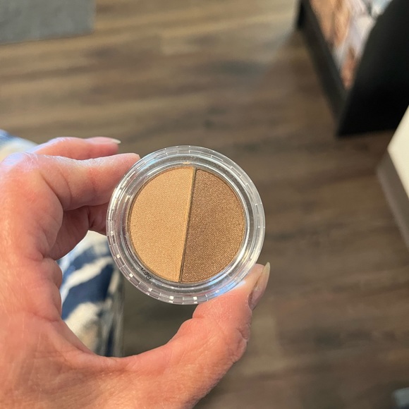 Jane Iredale Dual Eyeshadow - Picture 1 of 5